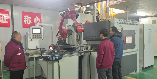 吉林自动喷砂机选型要点,看完少走弯路。